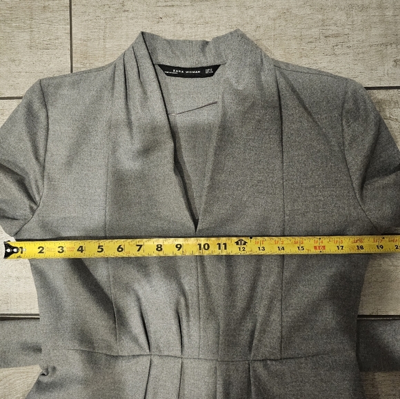 Zara Woman Elegant Flowing Pleated Maxi Dress Gray Long Sleeve Belted M - Picture 3 of 9